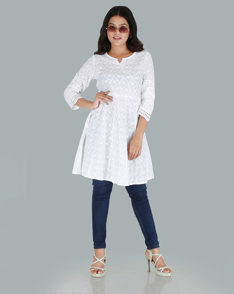 White Embroidered Long Kurti (30% Off) | Modest dresses, Embroidered kurti,  Feminine dress