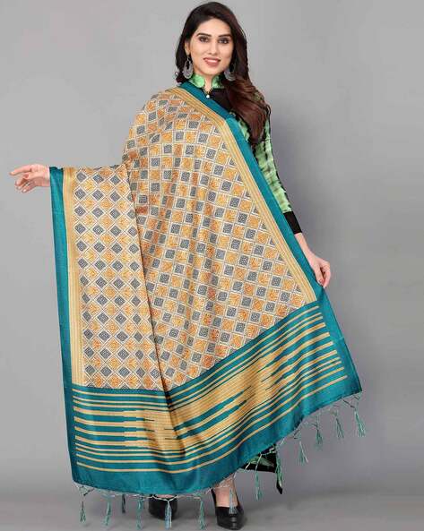Checked Dupatta with Tassals Price in India