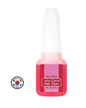 Glue-on nails from Claire's: review