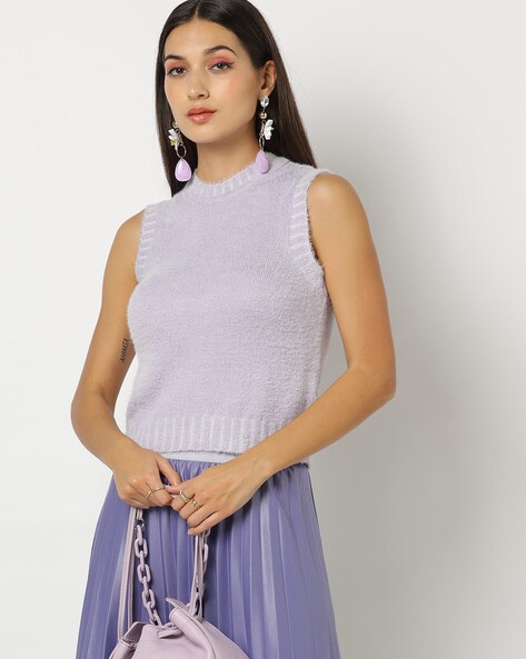 Sleeveless Round-Neck Pullover