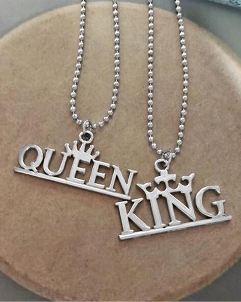 LF TO MY KING QUEEN Necklace,Stainless Steel Personalized Name Date  Customize His Queen Her King Crown Couple Dog Tag Necklace Sentimental  Motivational Quote Message Separable Pendant for Lover | Amazon.com