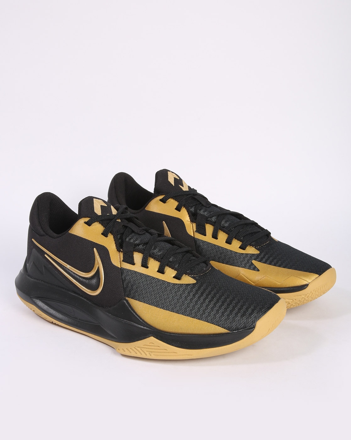 Buy Black & Beige Sports Shoes for Men by NIKE Online 