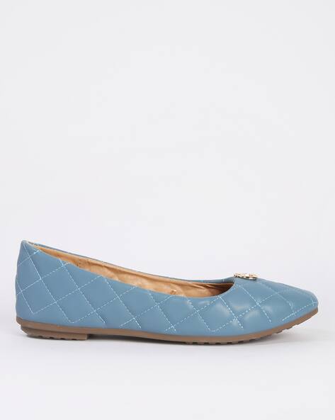 Women Quilted Ballerinas with Metal Accent