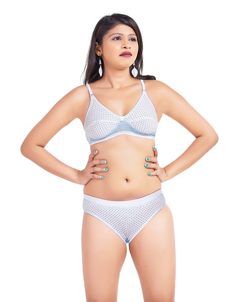 Buy White Lingerie Sets for Women by Clovia Online