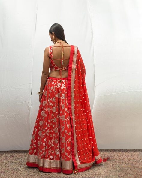 TCR Red Embroidered Bridal Lehenga Choli! – TheClothingRental