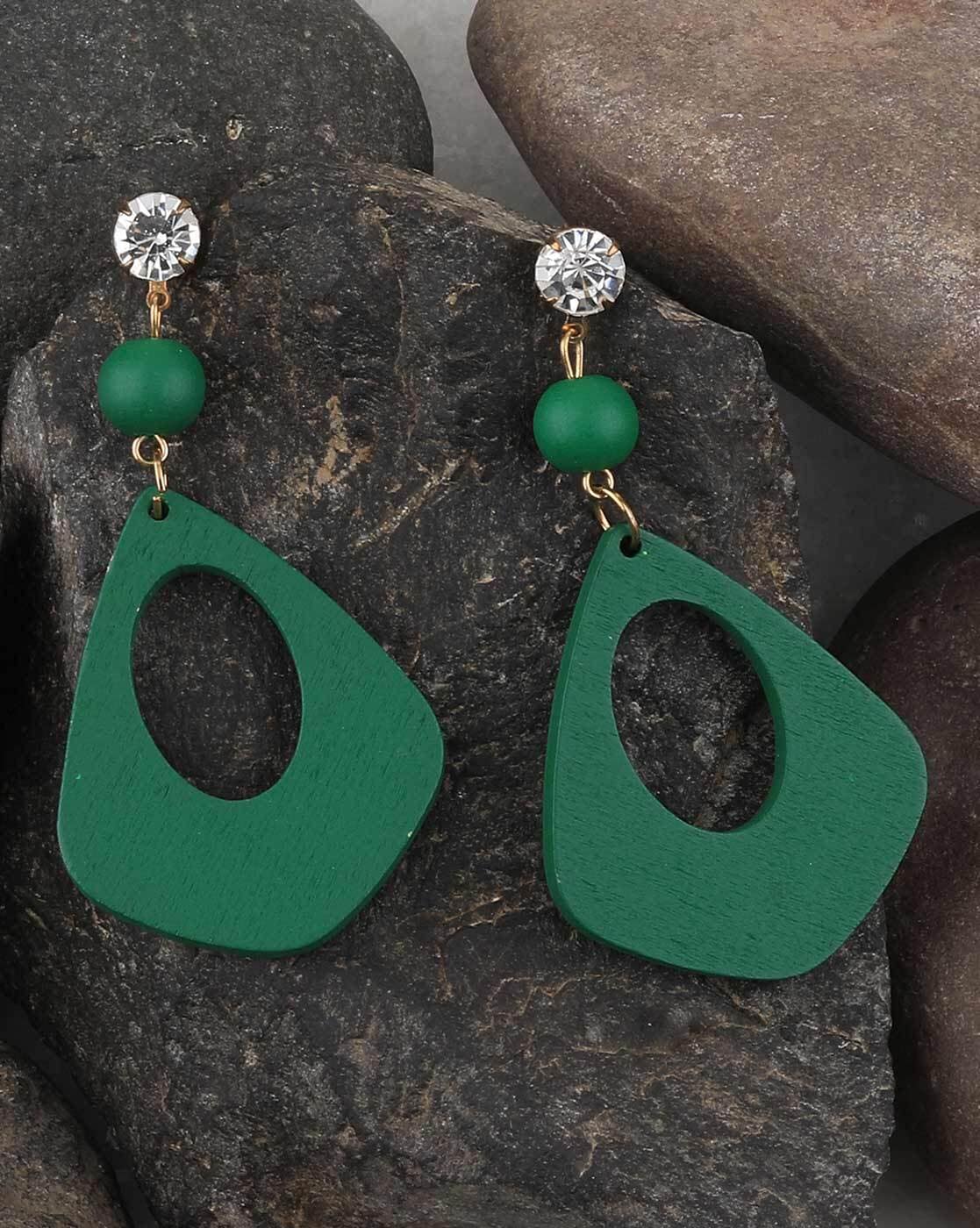 Emerald Green Bridal Earrings, Dark Green Emerald Austrian Crystal Ear –  Petite Delights By Ilona Rubin