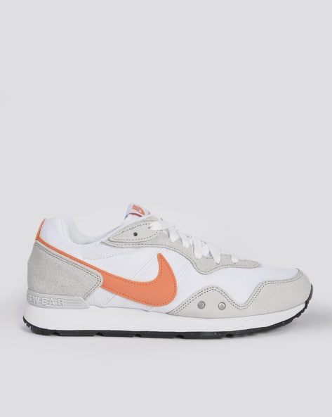 nike men's venture running shoe