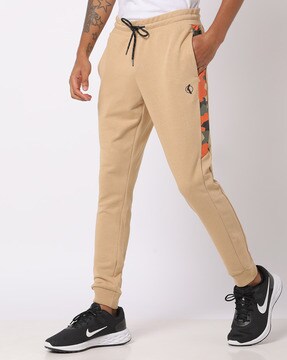 Jack and sales jones joggers india