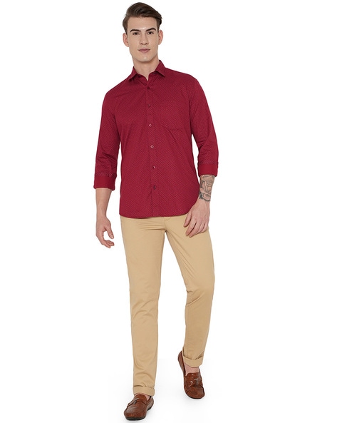 Female Red Shirt Blue Jean Pants Stock Photo 641527726  Shutterstock
