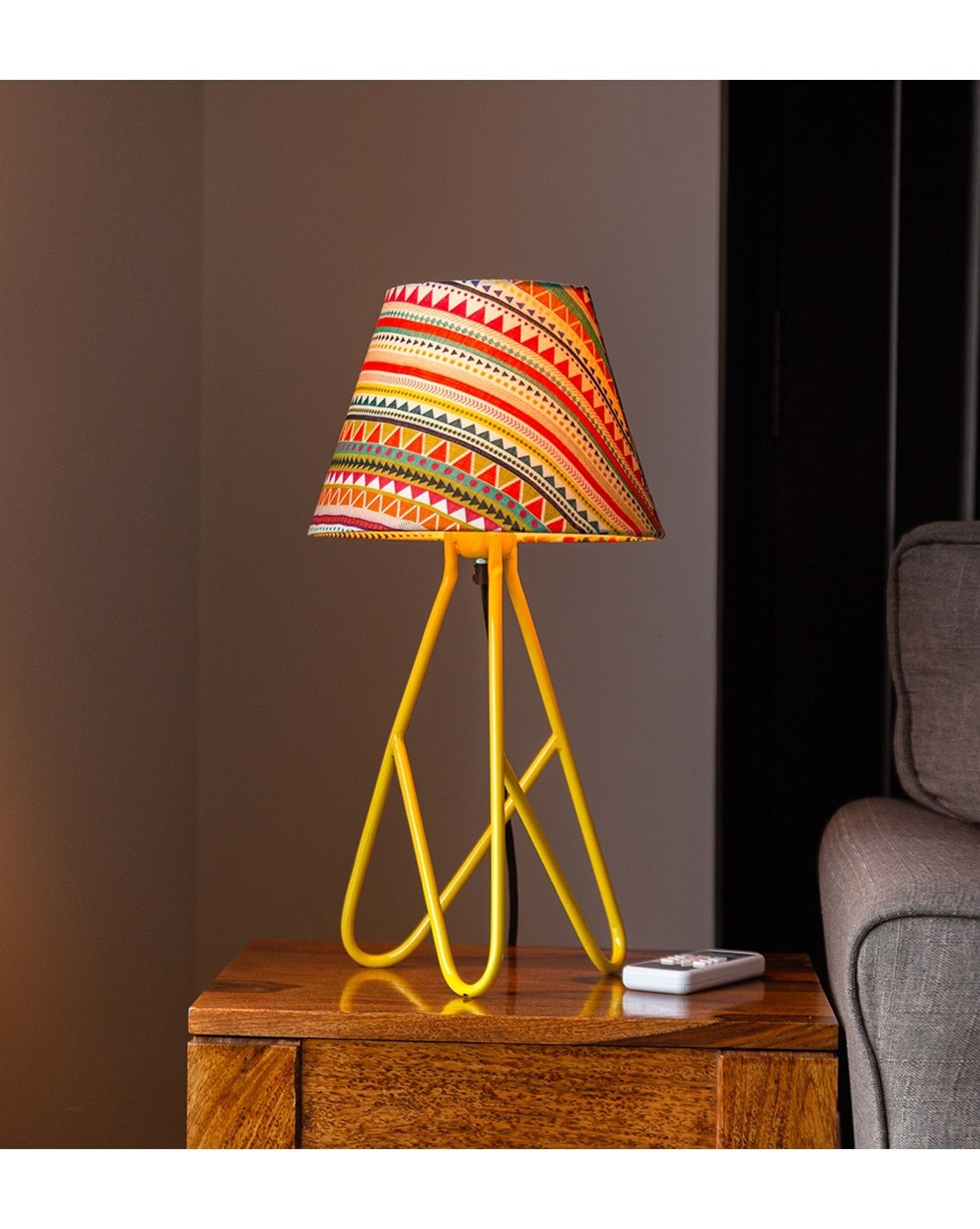 yellow tripod table lamp