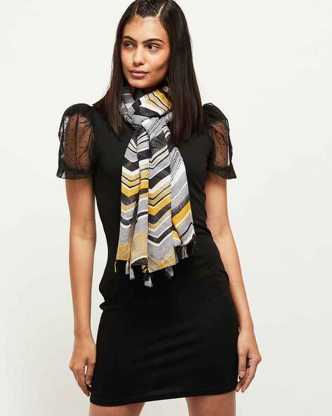 Geometric Print Scarf with Tassels Price in India