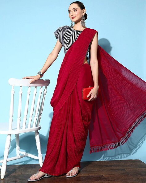 Buy Metallic torquoise jacquard printed pleated saree with emboidery with  foil detail and choli piece by Designer KIRAN UTTAM GHOSH Online at  Ogaan.com