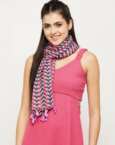 Geometric Print Scarf with Tassels