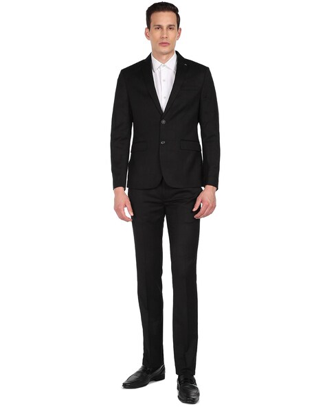 Buy Arrow Men Charcoal Grey Tailored Fit Single Breasted Autoflex Three  Piece Formal Suit - Suits for Men 2258185 | Myntra