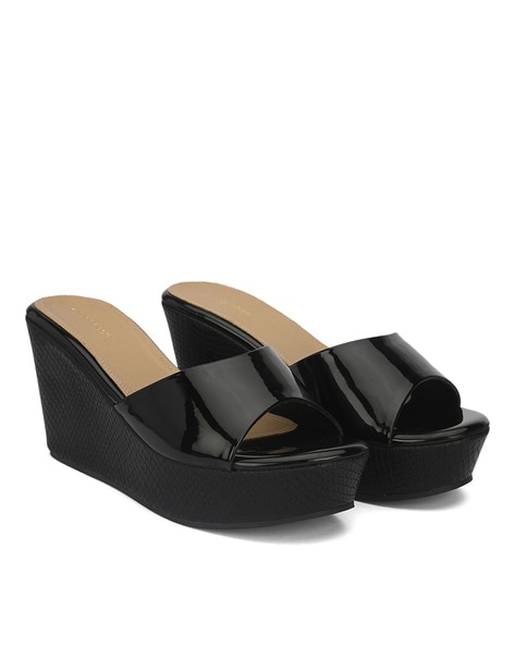 Peep toe 2024 wedges dsw