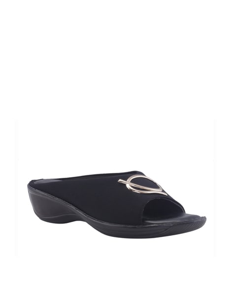 LINQ-UP | Leather, Leather fabric, Thong sandals