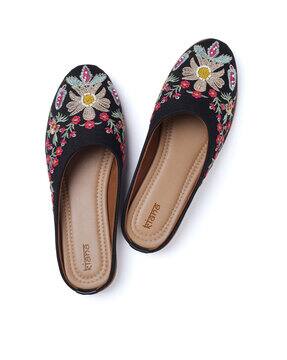 black flats slip ons