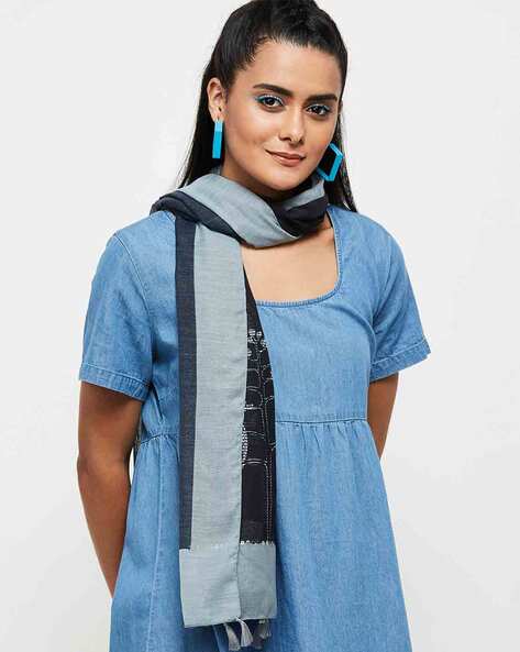 Textured Scarf with Tassels Price in India