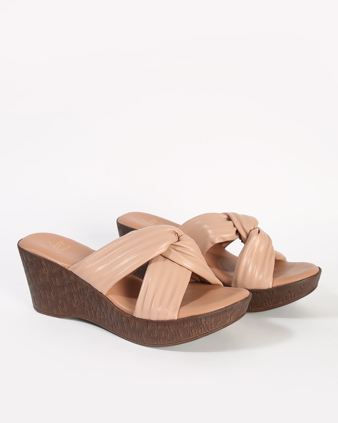 Onex puffy wedge discount sandals