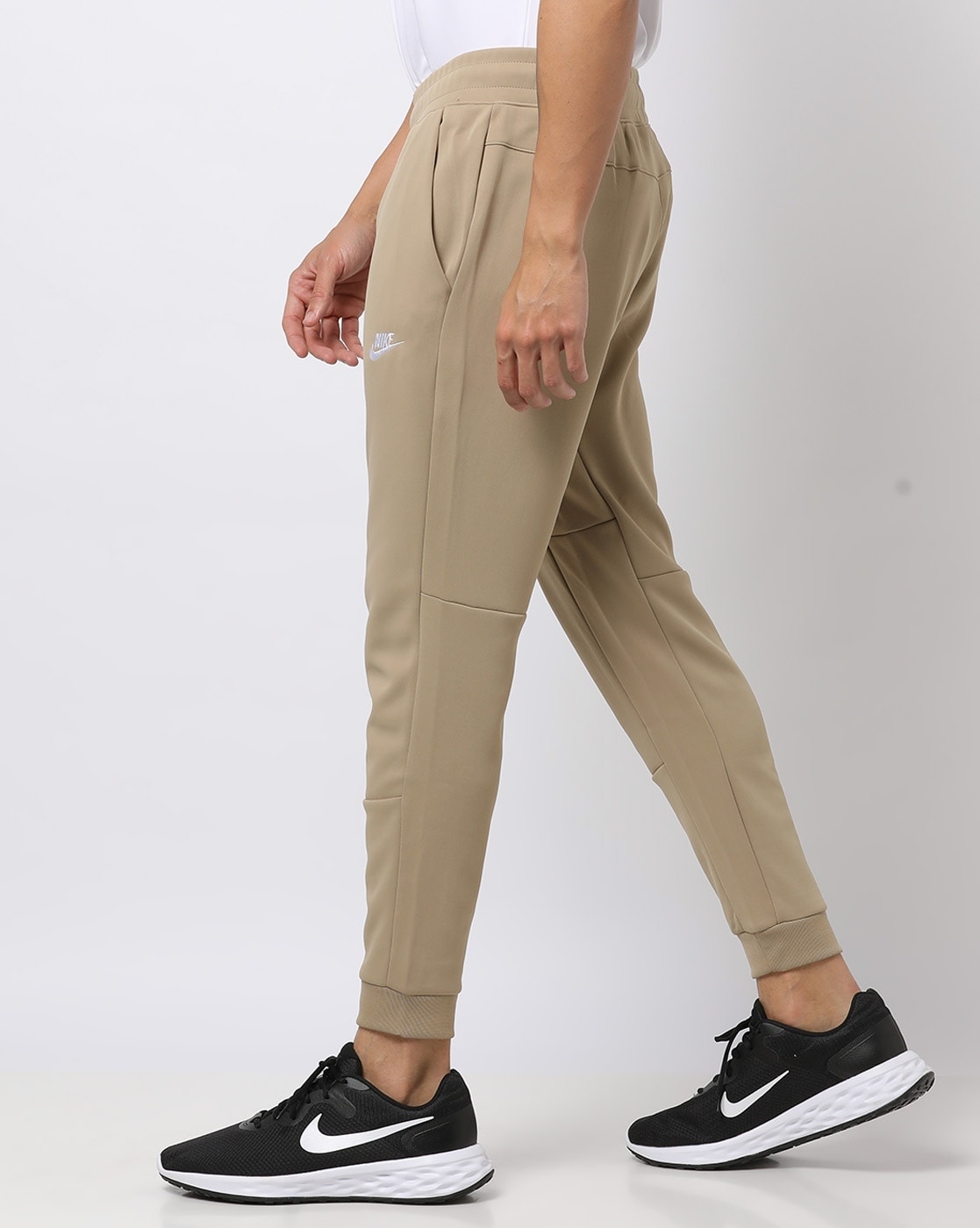 Nike khaki sales joggers mens