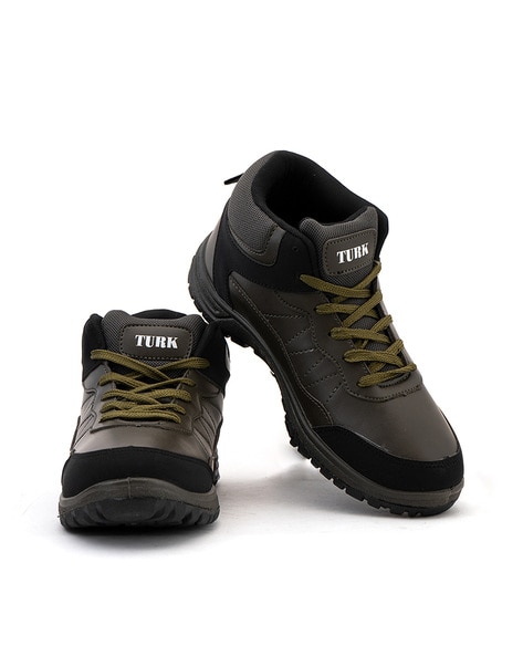 Khadims deals trekking shoes