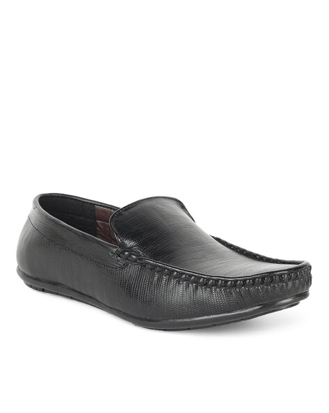 Khadim on sale casual shoes