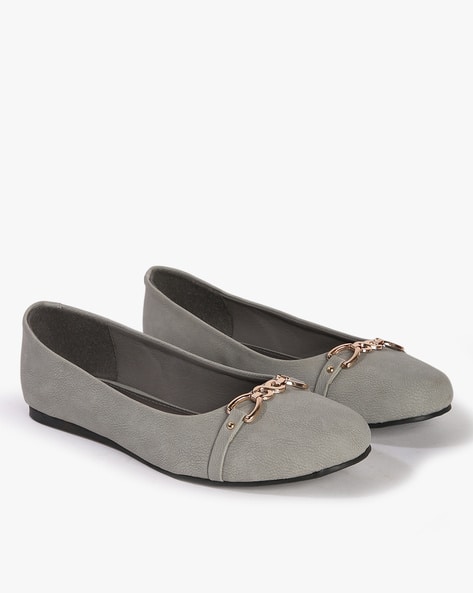 Round-Toe Ballerinas with Metal Accent