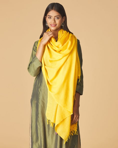 W deals shawls online