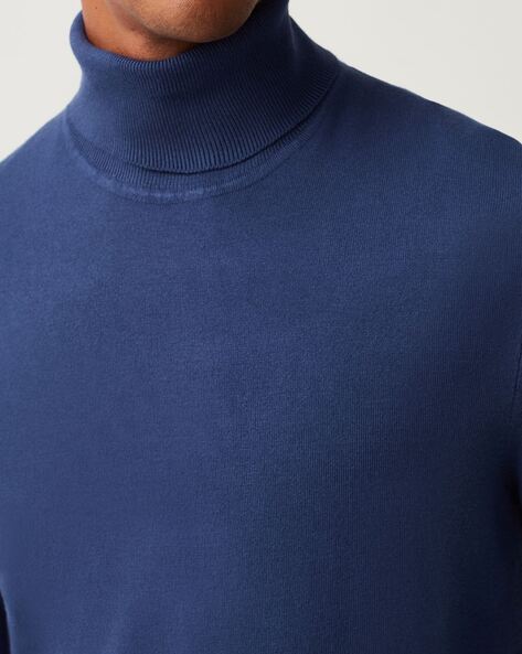 Turtleneck Pullover with Ribbed Hem