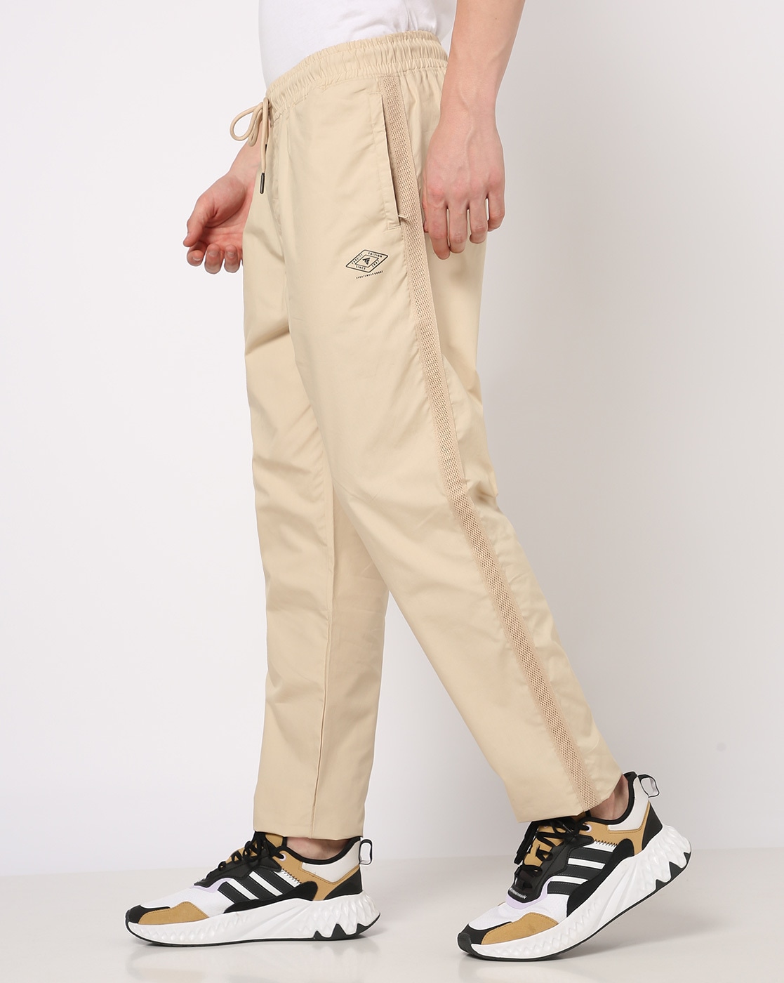 10 Best Track Pants for Men in India 2021(Nike, HRX, and Adidas) | mybest
