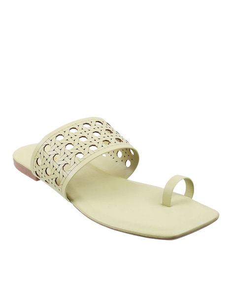 Melange by Lifestyle Women's Pink Toe Ring Sandals Price in India, Full  Specifications & Offers | DTashion.com