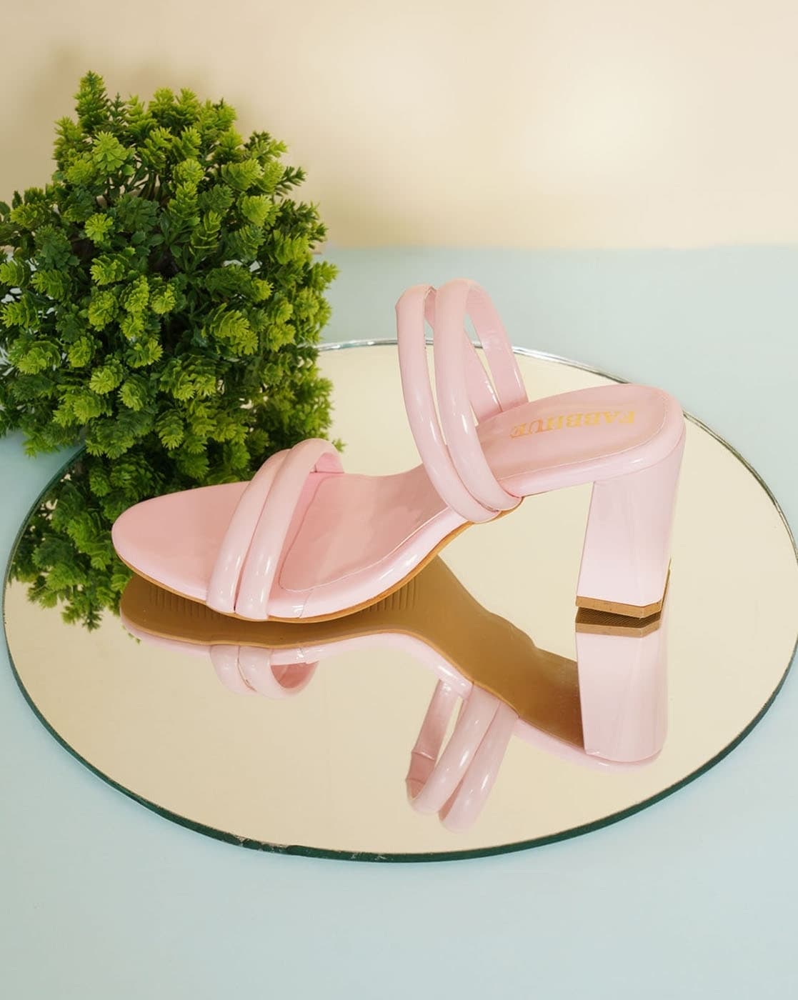 ZARA LIGHT PINK BLOCK HEELED SANDAL | Pink block heel sandals, Pink block  heels, Block heels sandal