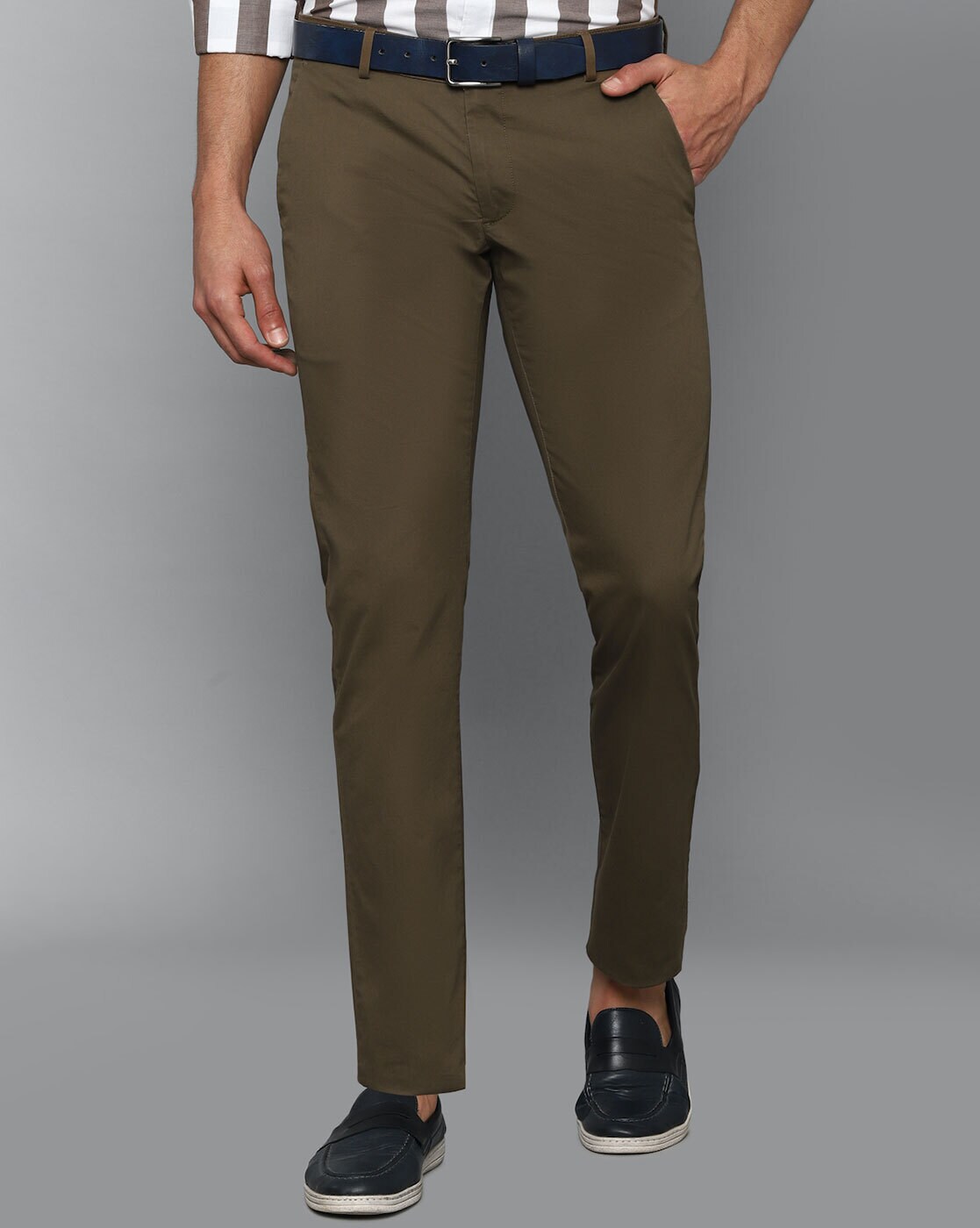 Buy Men Brown Slim Fit Solid Casual Trousers Online - 348093 | Allen Solly