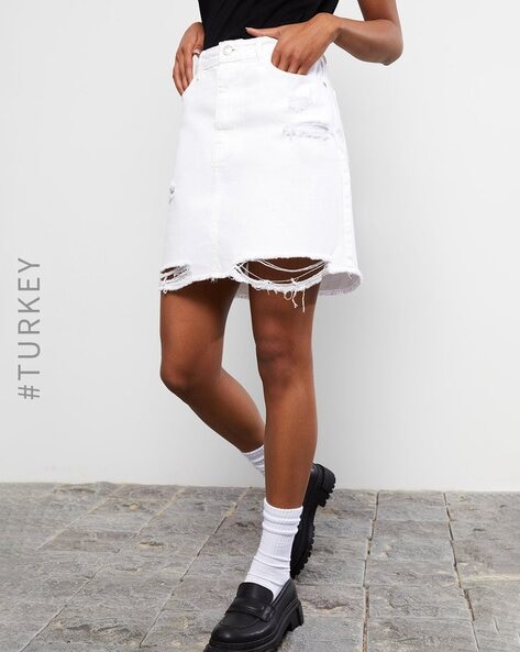 Spring Refresh - Penny Pincher Fashion | White denim skirt, Spring outfits  casual, Denim skirt outfits
