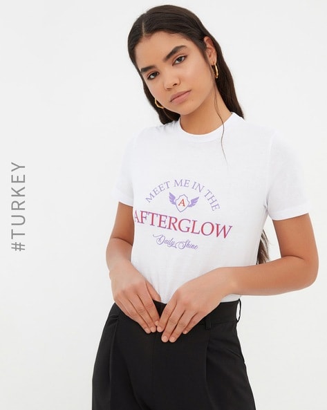 Buy White Tshirts for Women by TRENDYOL Online