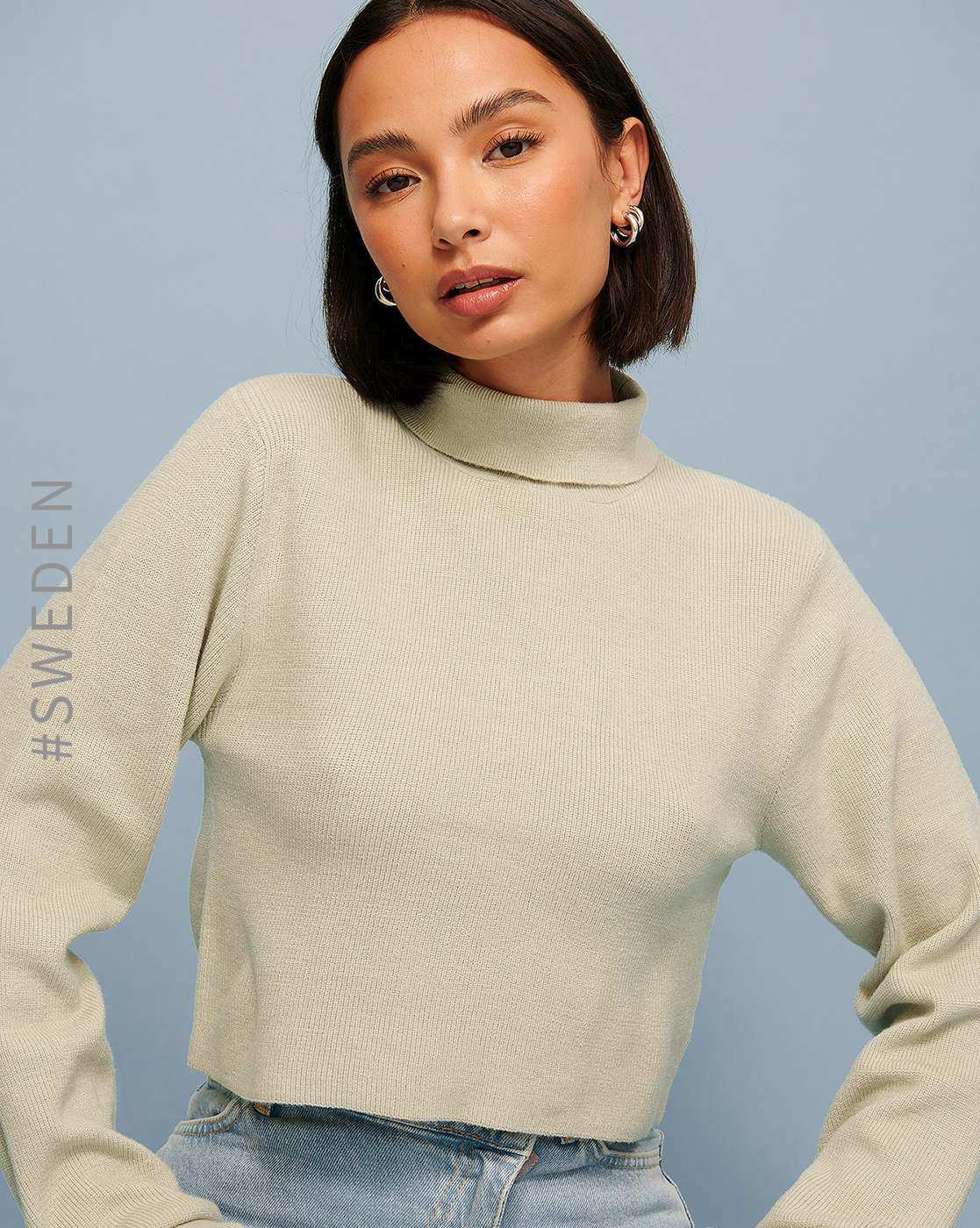 Beige turtleneck sweater clearance women's