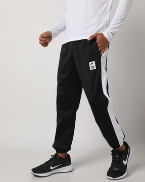 Nike hybrid cheap joggers black