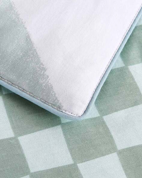 Buy White Blankets, Dohars & Quilts for Home & Kitchen by Urban