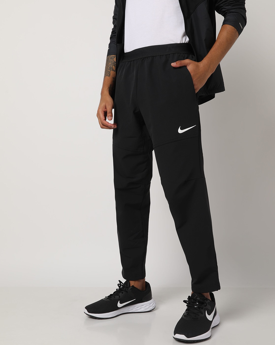 Odlo Men's Essentials Thermal Running Pants - black | BIKE24
