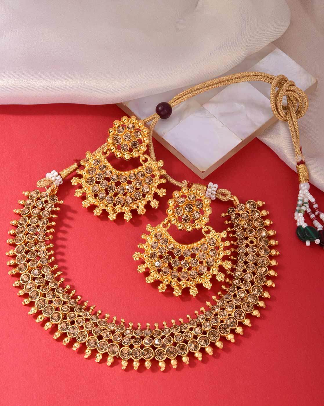 Women Gold Jewellery Earrings Set Earring And Pendant - Buy Women Gold  Jewellery Earrings Set Earring And Pendant online in India