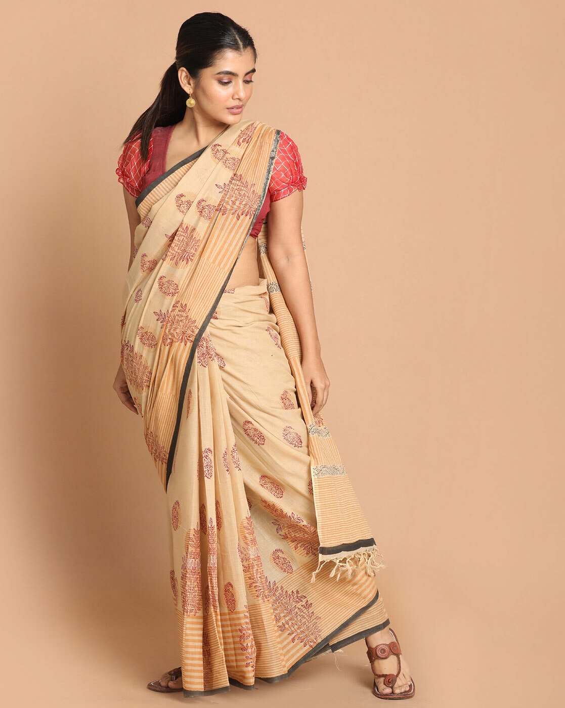 Buy Off-White Sarees for Women by Sun Kalamkari Online | Ajio.com