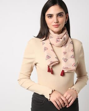 Women Geometric Print Scarf with Tassels-image-12