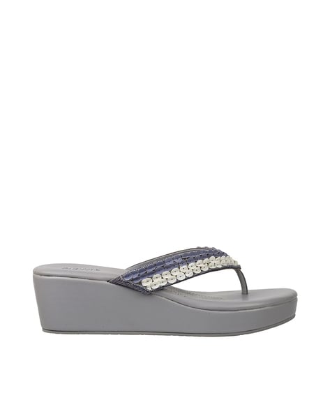 GUESS Women's Sarraly Eva Logo Wedge Sandals - Macy's