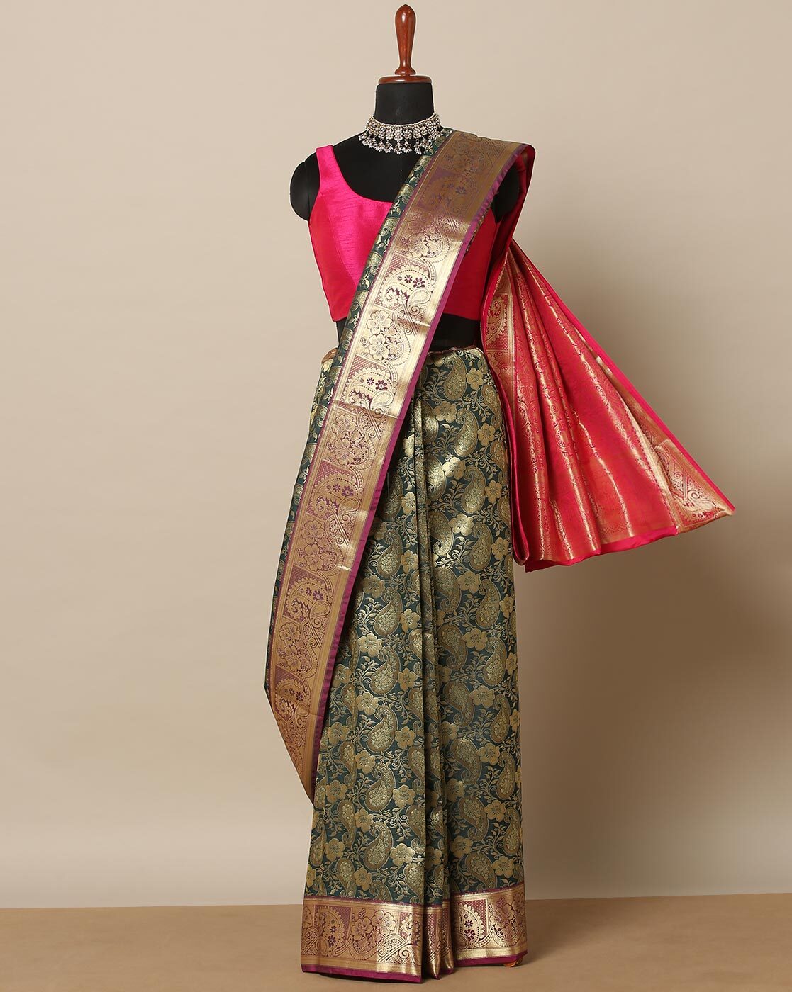 Buy Green Sarees for Women by Indie Picks Online | Ajio.com