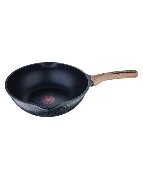 https://assets.ajio.com/medias/sys_master/root/20221206/JCsy/638f8387aeb269659cd6f180/bergner-black-kadais-non-stick-kadai.jpg