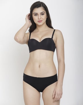 Buy online Black Solid Bra And Panty Set from lingerie for Women by  Prettycat for ₹700 at 50% off