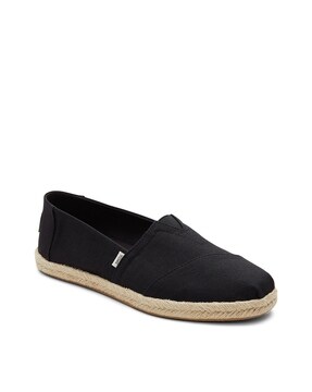 toms suede slip on