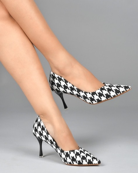 Buy Black Heeled Shoes for Women by Everqupid Online