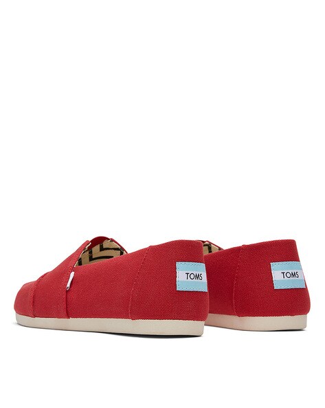 toms shoes support