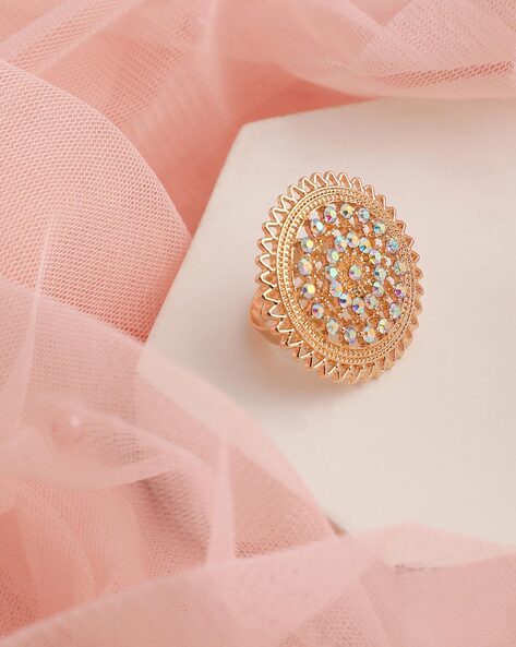 Round shape gold finger ring design/ heavy gold finger ring design/ bridal gold  ring design's | Gold finger rings, Gold ring designs, Simple gold earrings